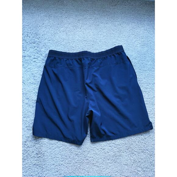 Fabletics Men’s Fundamental 7” Black Athletic Shorts Size XL Athleisure Workout - Picture 2 of 6